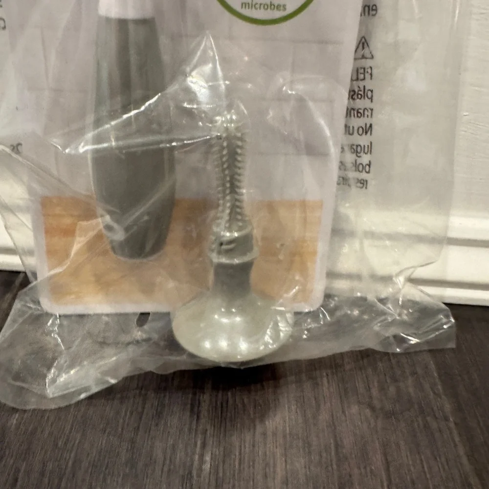 NWT Munchkin Gray and White Infant Baby Bottle Brush with Suction Base